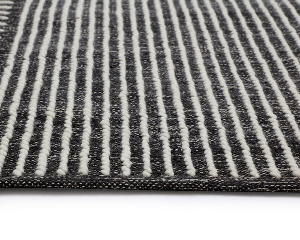 Serene Handwoven Rug  Black / White 9' X 12'