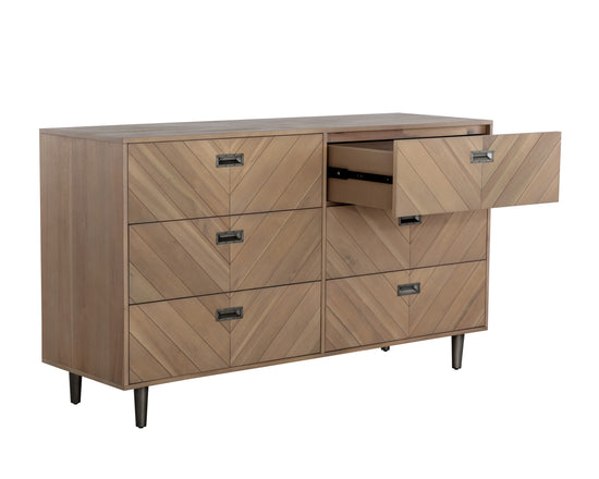 Greyson Dresser