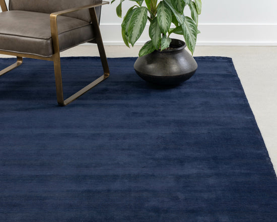 Alaska Handloomed Rug  Navy  9' X 12'