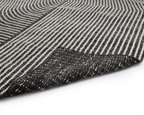 Serene Handwoven Rug  Black / White  5' X 8'