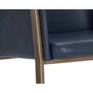 Bernadette Barstool - Bravo Admiral