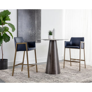 Bernadette Barstool - Bravo Admiral