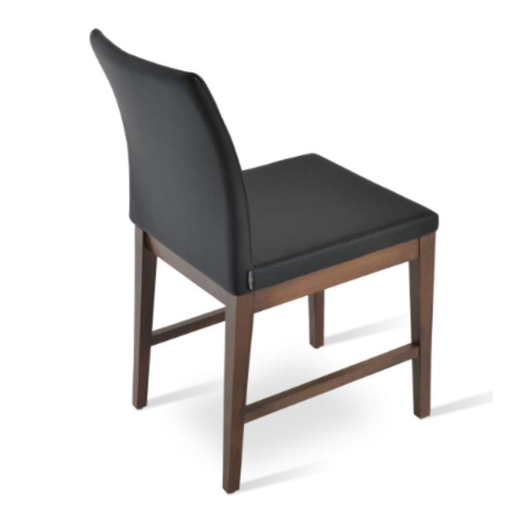 Zeyno Stretcher Chair