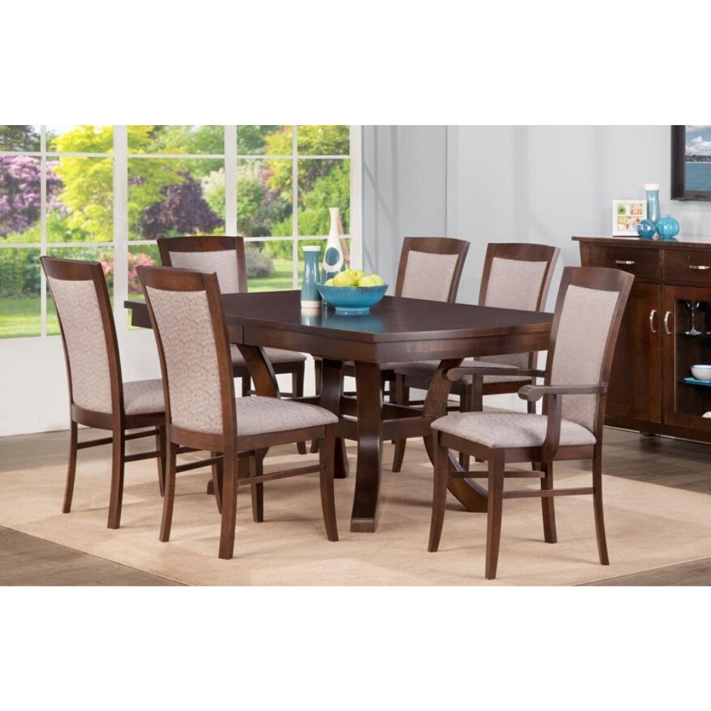 Yorkshire Dining Table A Hallmark To The Historic Yet A Modern Touch