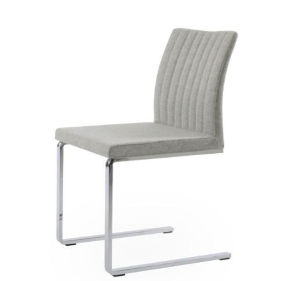 Zeyno Flat Chair