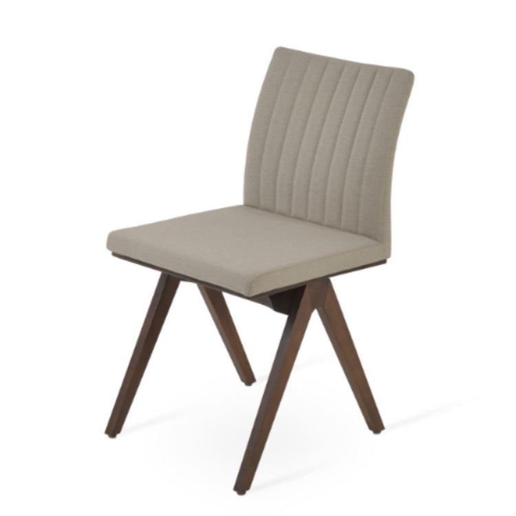 Zeyno Fino Chair