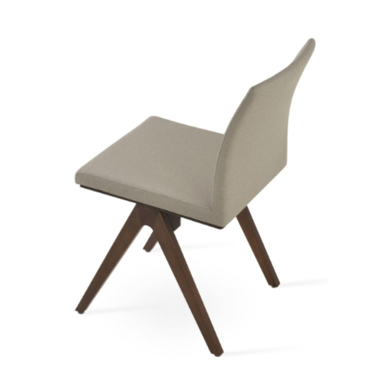 Zeyno Fino Chair